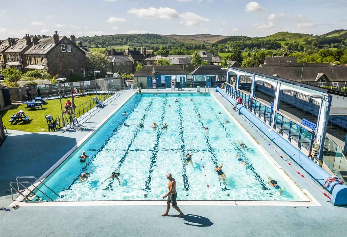Hathersage outdoor swimming pool